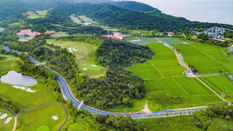 无锡马山：湖光山色四面景 群山如黛绿如蓝