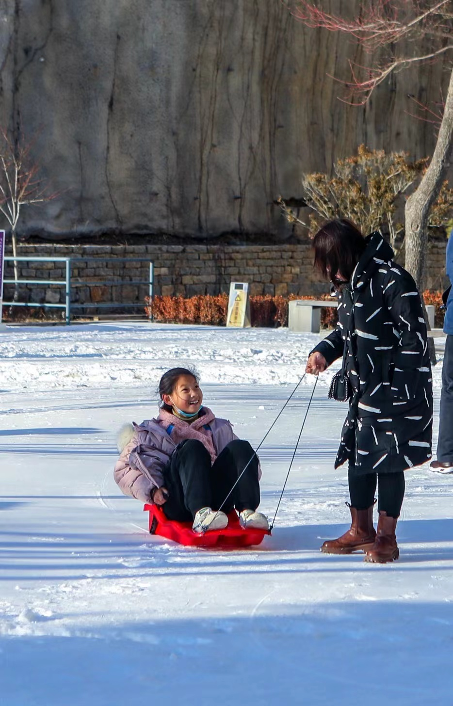 冬游淄博,！潭溪山冰瀑節(jié)邀你探尋冰雪秘境