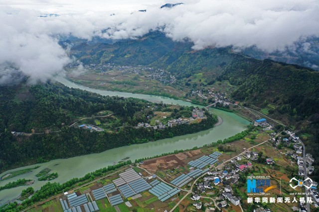 【城市远洋】重庆武陵山区：雨后云起 山乡如画