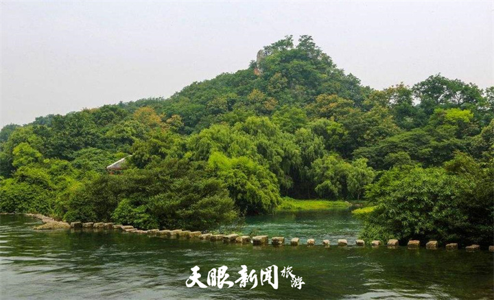贵阳花溪:繁花似锦 溪水长流