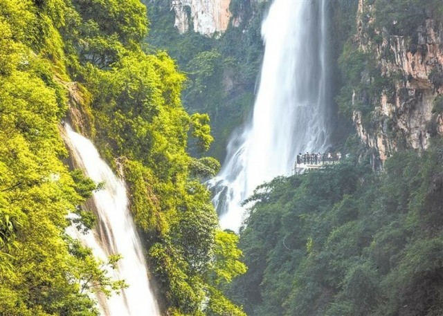 兴义：山川秀丽数万座山峰景观奇特形成山水画境