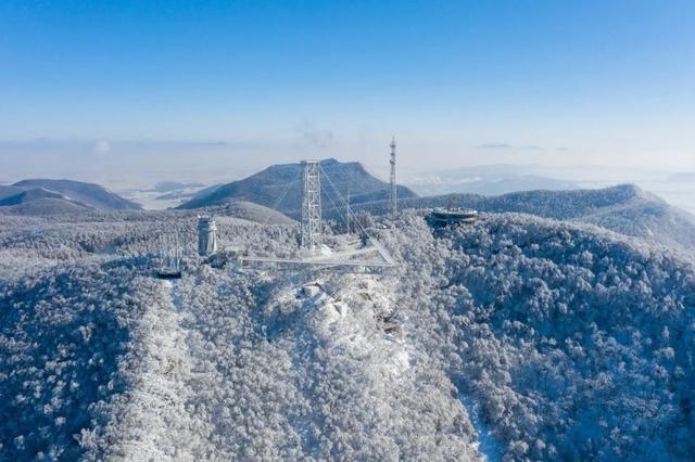 北国春城，看冬季的神鹿峰落雪之美！