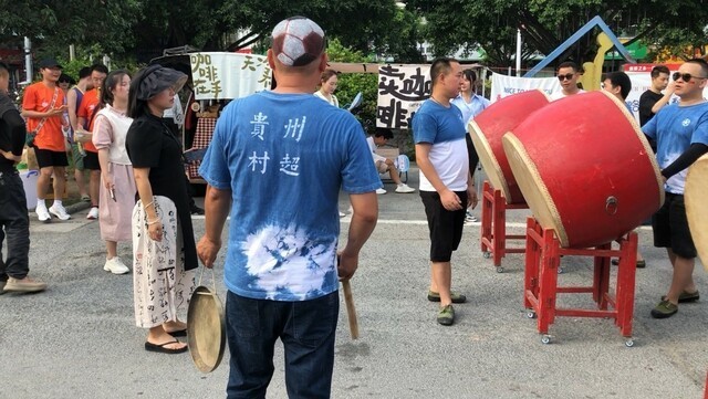 贵州“村超”累计带动游客42万余人次 旅游收入超1.3亿元