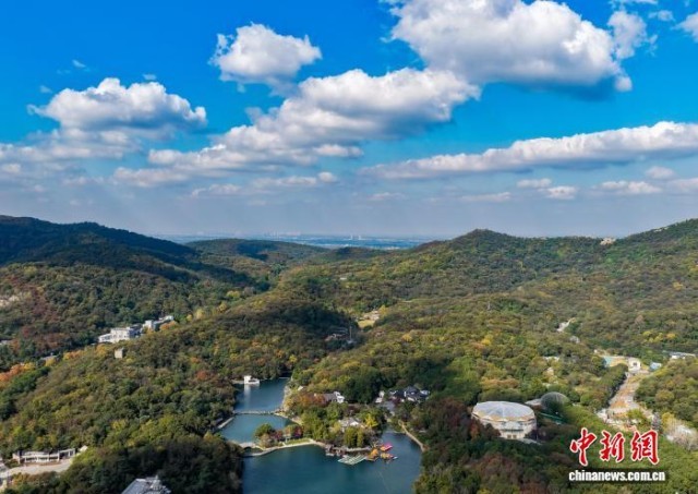 南京老山秋高气爽风景好