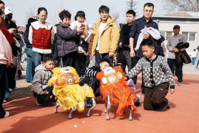 三门峡黄河老集年味浓“复古+科技”点燃春节消费热(图3)