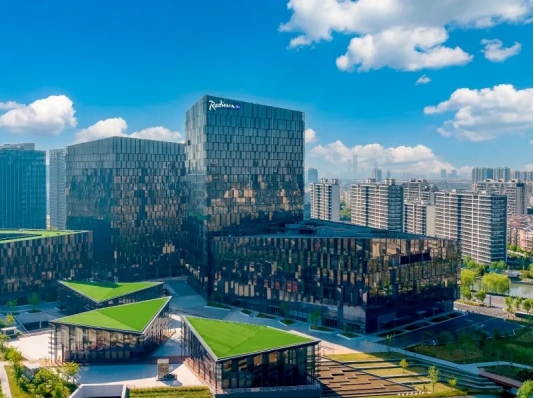 南京“冰立方”:北欧极简邂逅金陵美学(图1)