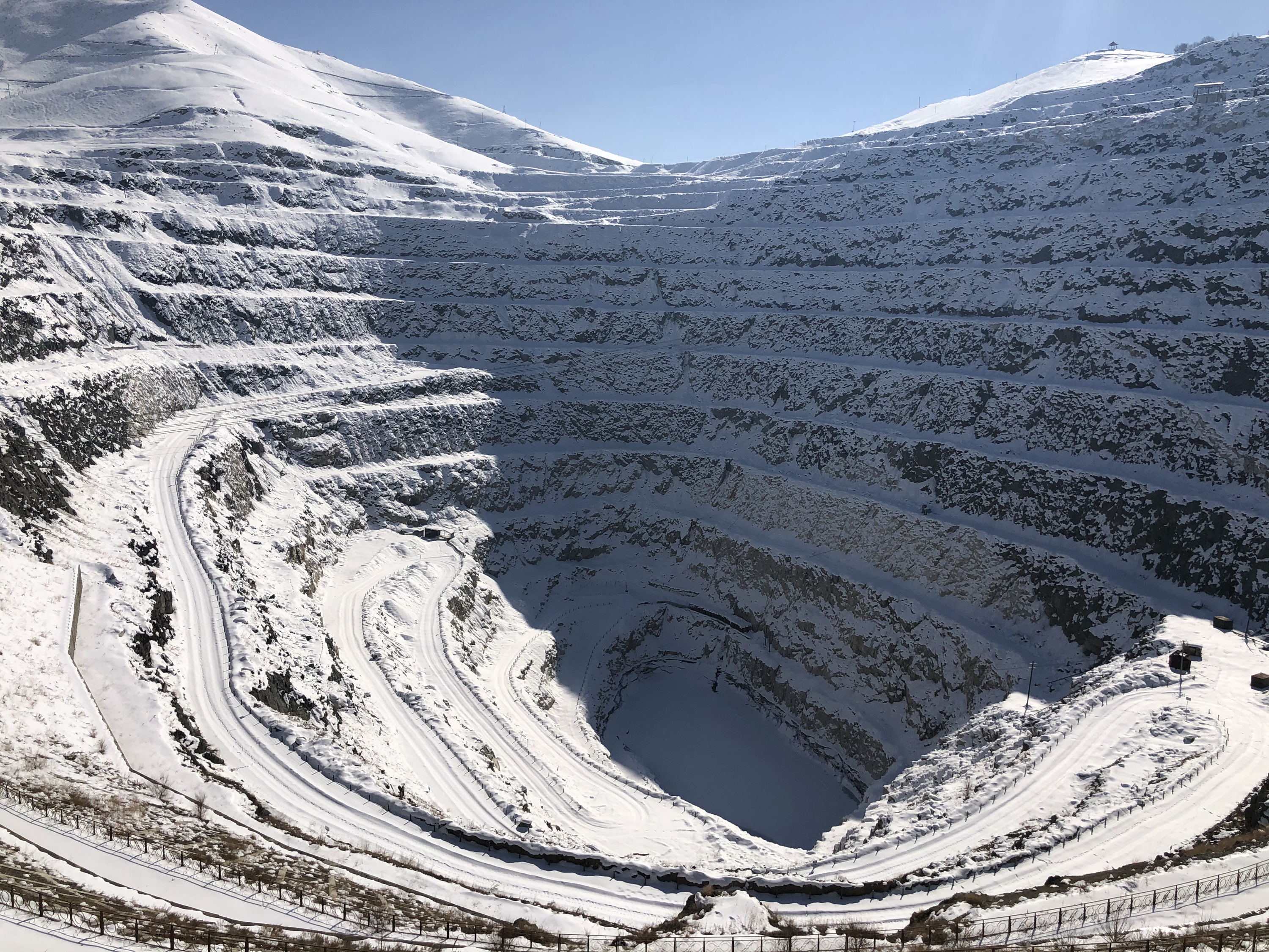可可托海:昔日废旧矿区 今日热门景区