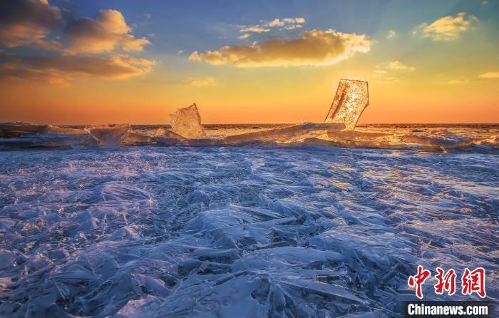 中俄界湖興凱湖冰天雪地現美景