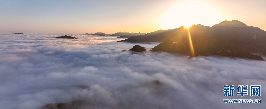 省洛陽市汝陽縣付店鎮西泰山和大步灣露營基地,雨後的雲海美麗如畫