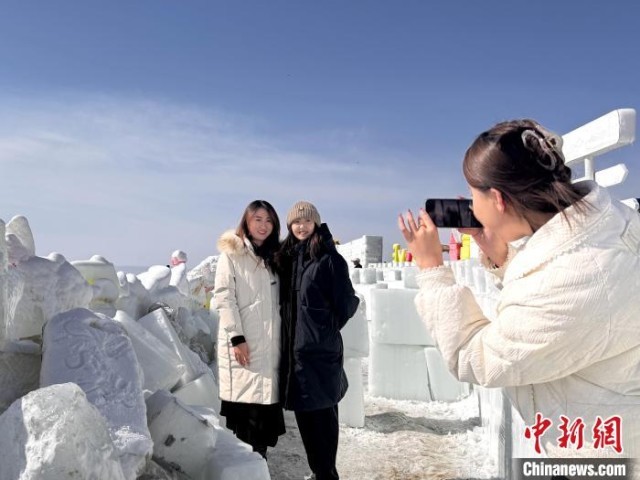 青海湖迎来生态旅游“黄金期”